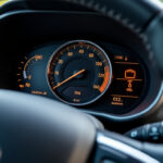 découvrez la signification du voyant orange sur le tableau de bord de votre citroën c3 et les solutions pour y remédier rapidement et en toute sécurité.